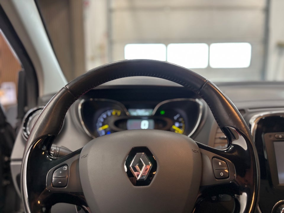Renault Captur 0,9 TCe 90 Expression 5d