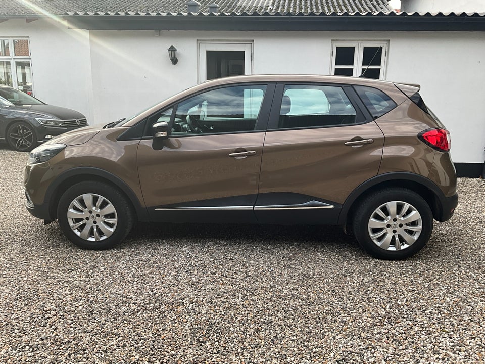 Renault Captur 0,9 TCe 90 Expression 5d