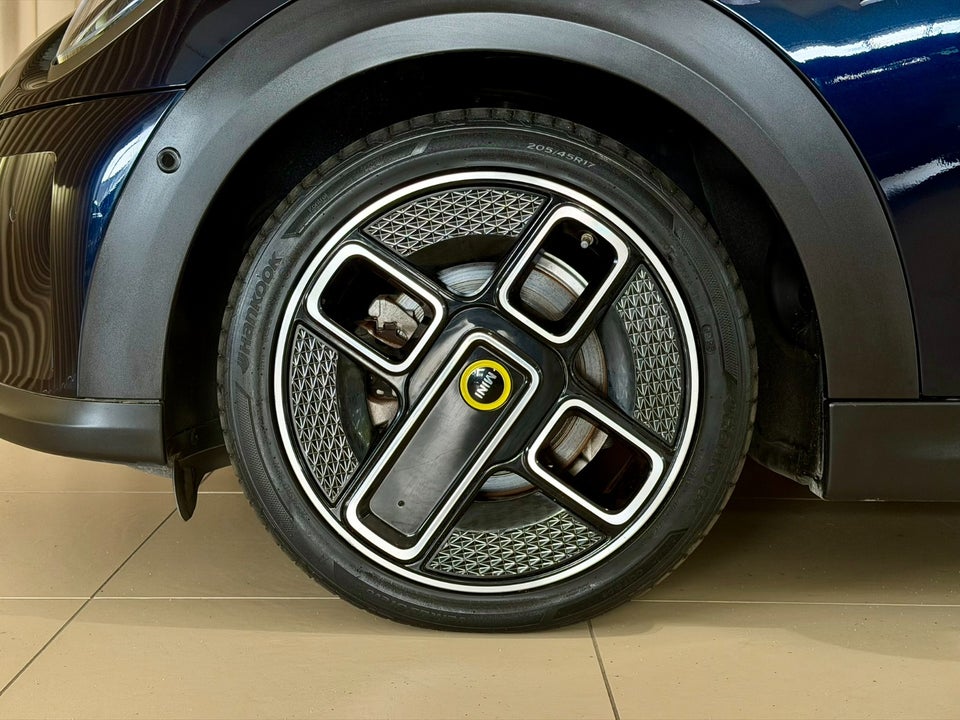 MINI Cooper SE Cabriolet 2d