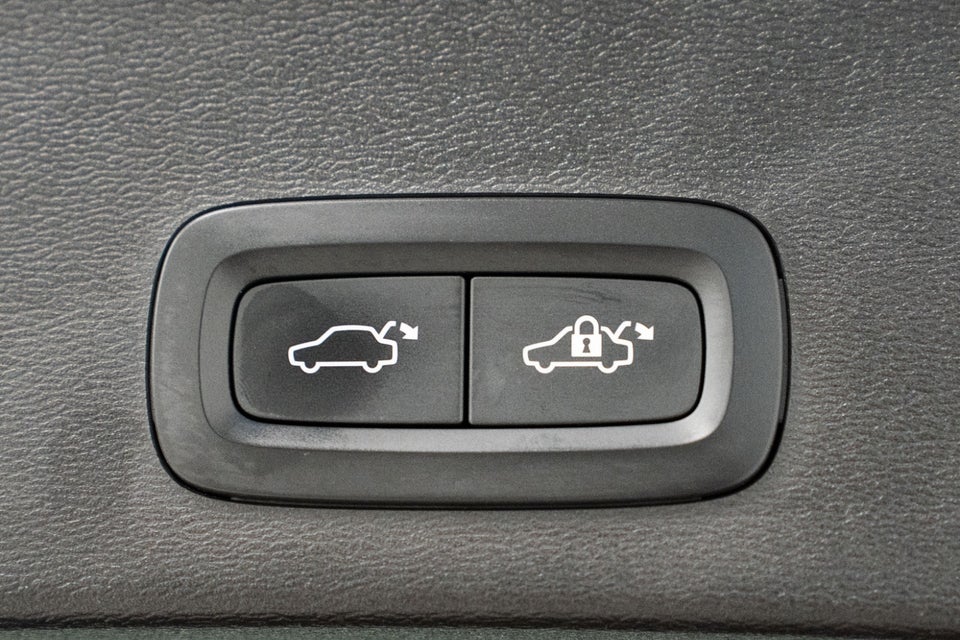 Volvo XC40 P6 ReCharge Plus 5d