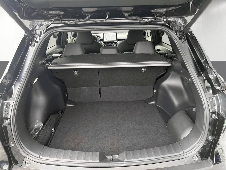 Toyota Corolla Cross 2,0 Hybrid Style Comfort CVT 5d