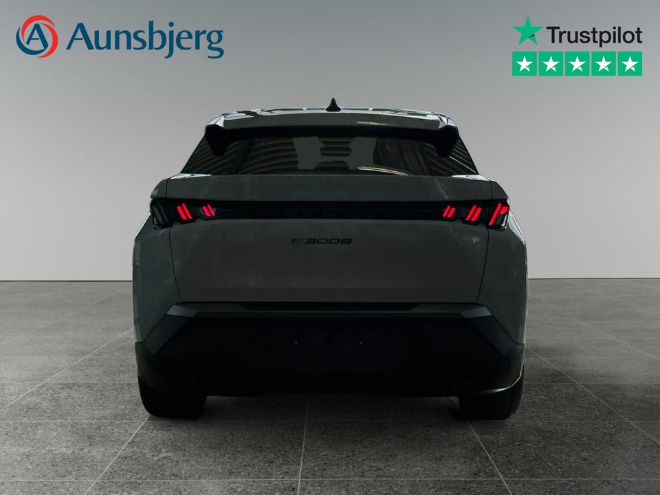 Peugeot e-3008 77 GT Pack 5d