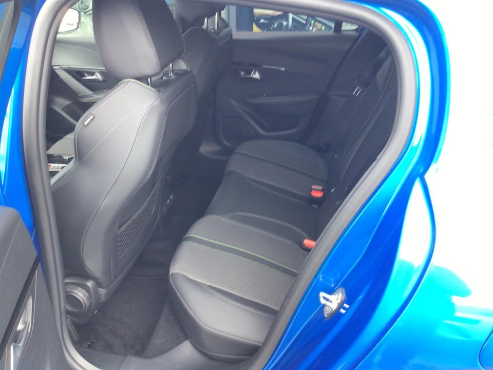 Peugeot e-208 50 GT Limited 5d