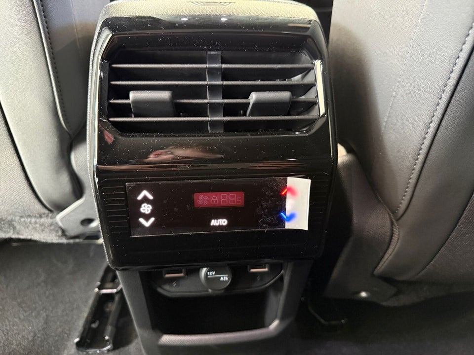 Peugeot e-5008 77 Allure 7prs 5d