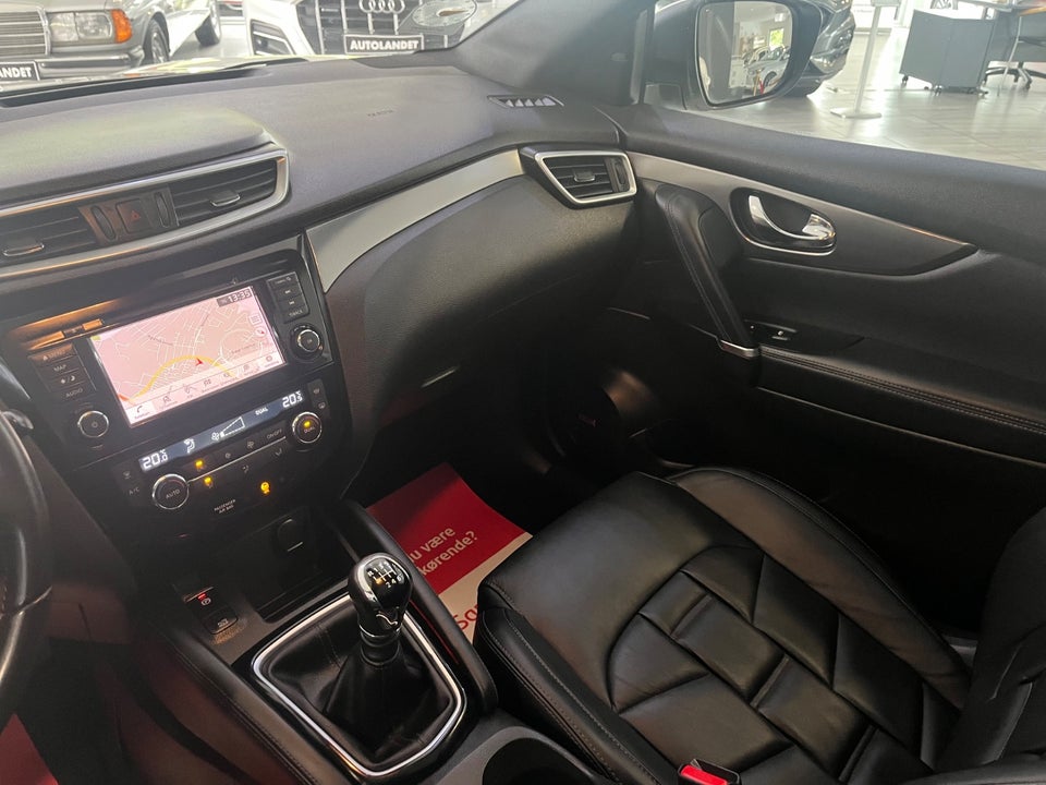 Nissan Qashqai 1,3 Dig-T 160 Tekna+ 5d