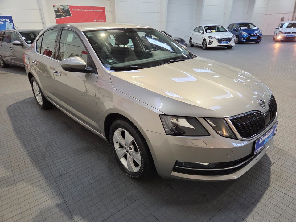 Skoda Octavia 1,6 TDi 115 Style DSG 5d