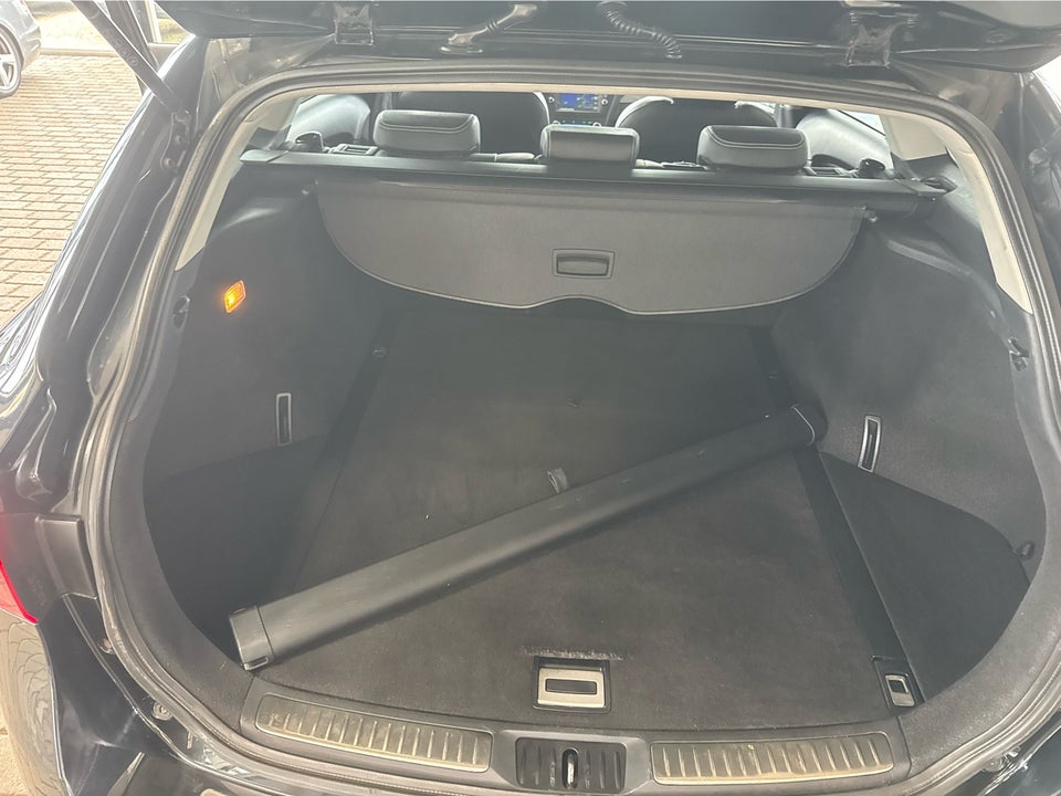 Toyota Avensis 1,8 VVT-i T3 Touring Sports 5d