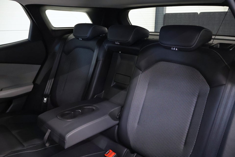 Ford Explorer 77 Select Extended Range 5d