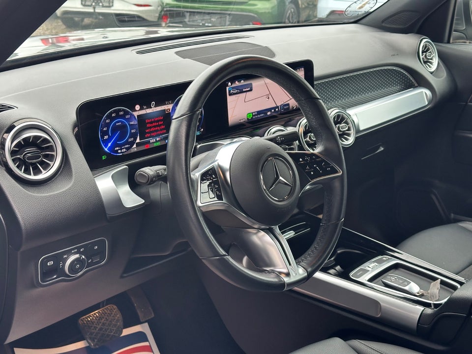Mercedes EQB250+ Progressive 5d