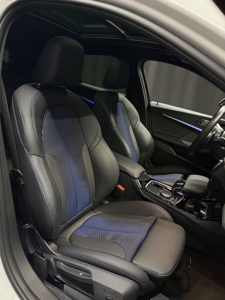 BMW M135i 2,0 Connected xDrive aut. 5d