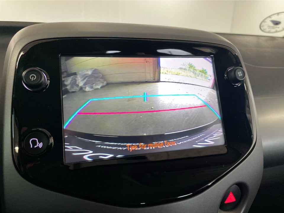 Toyota Aygo 1,0 VVT-i x-pression x-shift 5d
