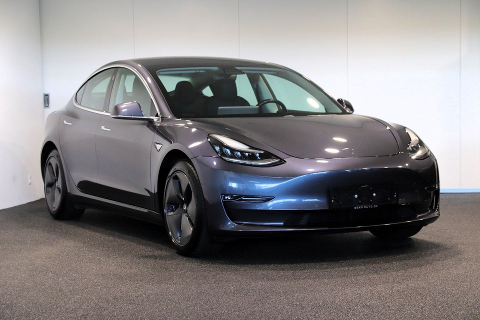 Tesla Model 3 Long Range AWD 4d