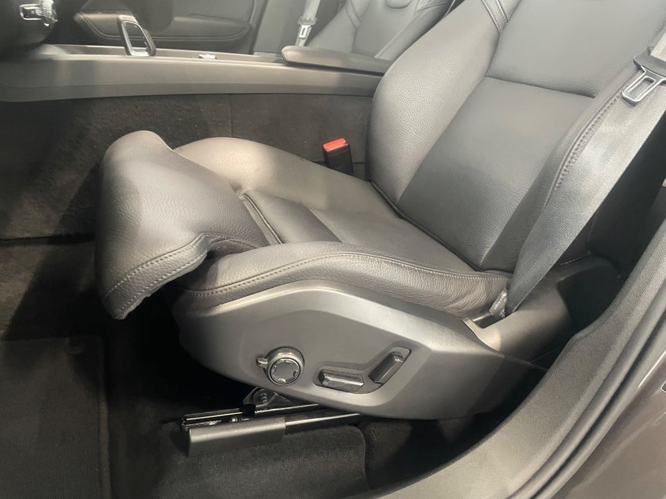 Volvo XC60 2,0 T6 ReCharge Plus Bright aut. AWD 5d