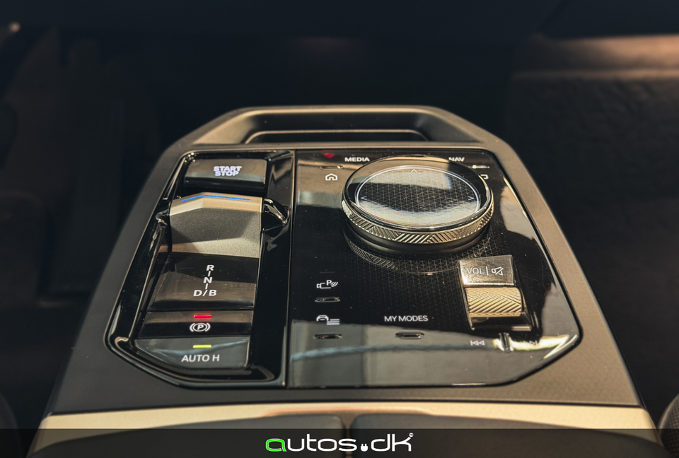 BMW iX xDrive40 Sport 5d