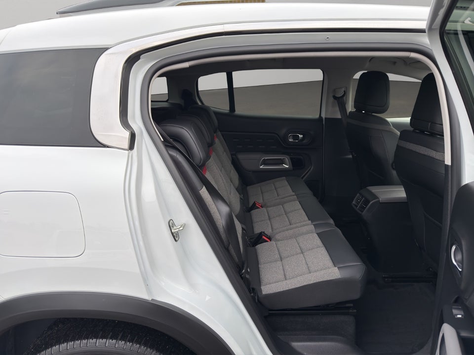 Citroën C5 Aircross 1,6 Hybrid Feel EAT8 5d