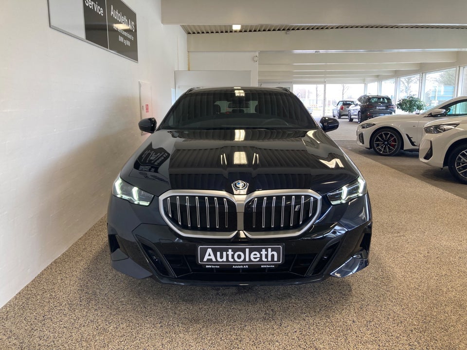 BMW i5 eDrive40 Touring Fully Charged M-Sport 5d