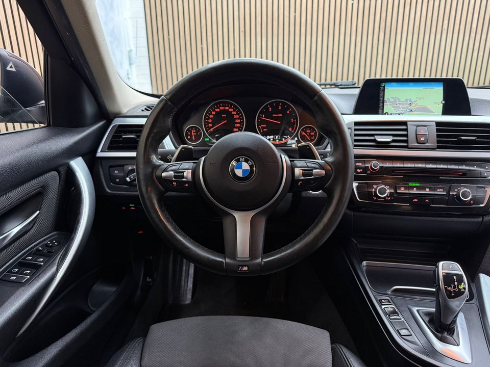 BMW 320d 2,0 Touring aut. 5d