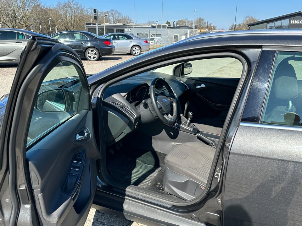 Ford Focus 1,0 SCTi 125 Titanium 5d
