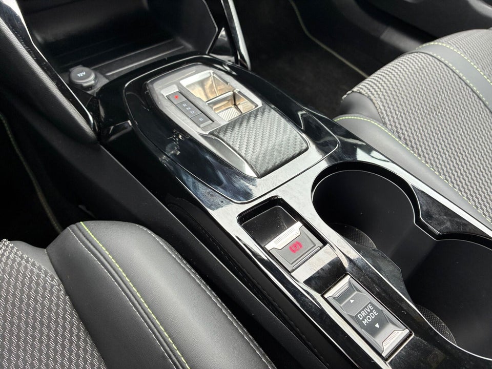 Peugeot e-2008 54 GT 5d
