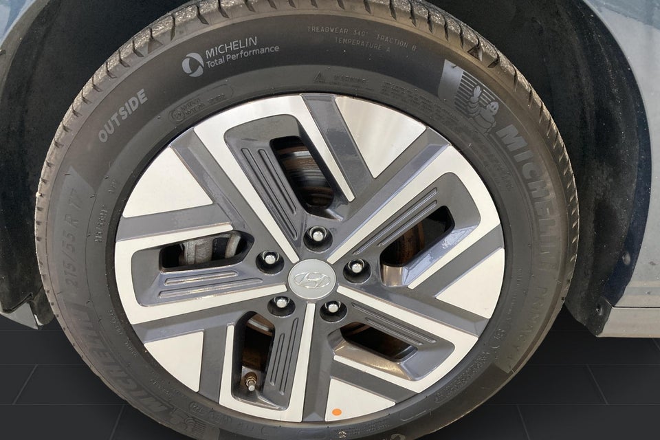 Hyundai Kona 39 EV Select 5d