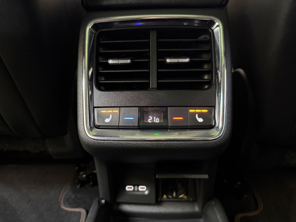 Skoda Enyaq 80 iV Suite 5d