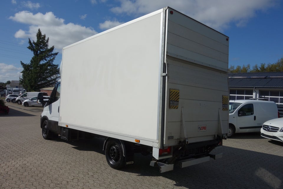 Iveco Daily 2,3 35S16 Alukasse m/lift AG8 2d