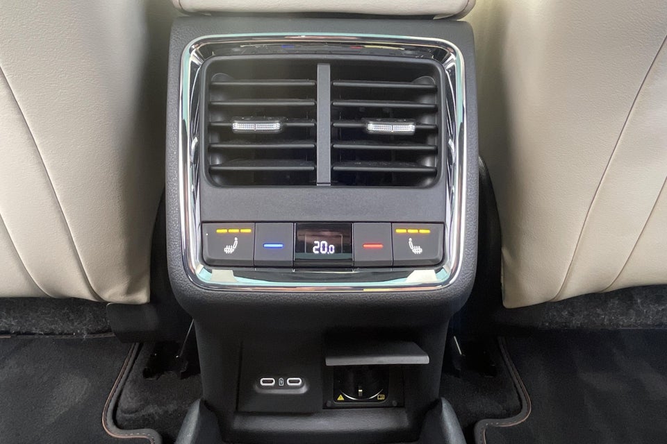 Skoda Enyaq 85x iV Laurin & Klement 5d