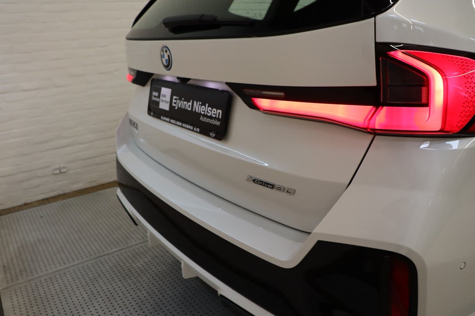 BMW iX1 xDrive30 M-Sport Premium 5d