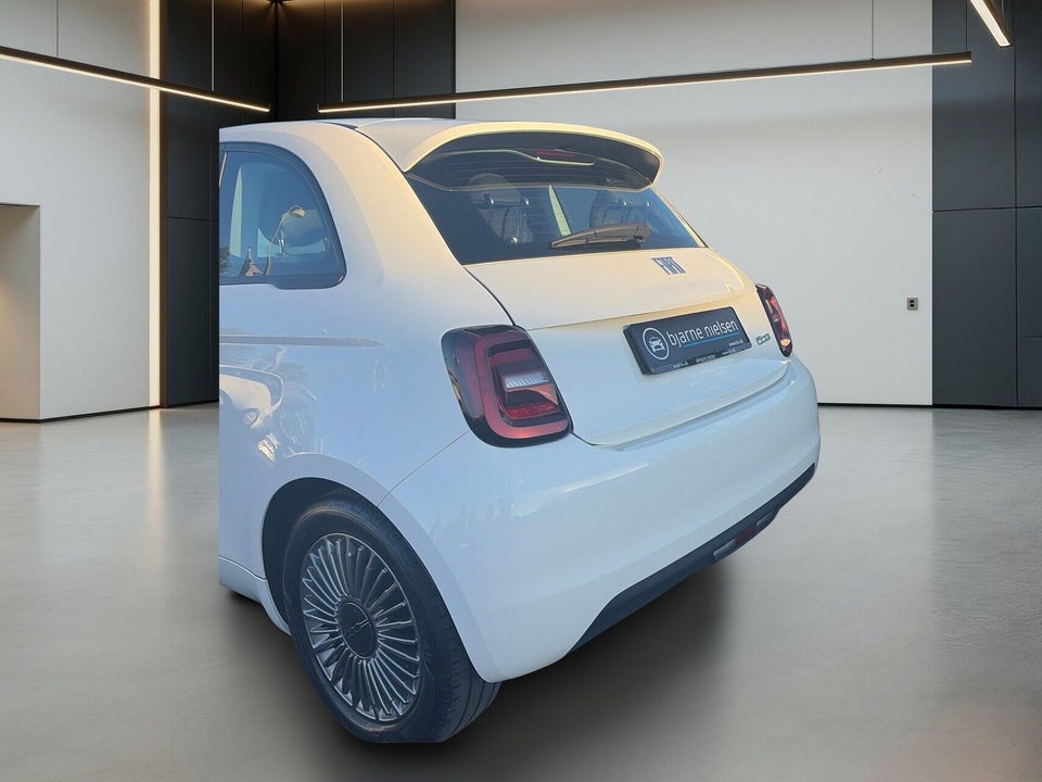 Fiat 500e 42 Icon 3+1 4d