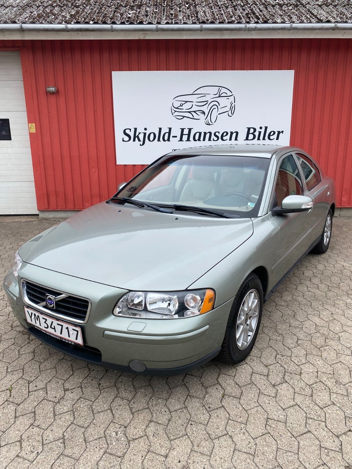 Volvo S60 2,4 140 aut. 4d
