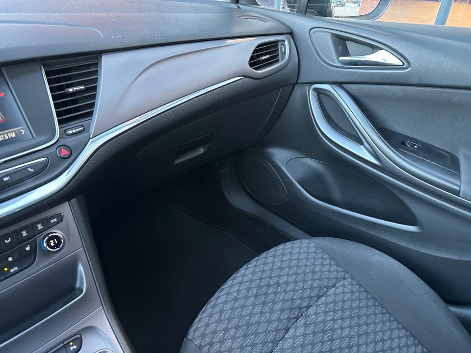 Opel Astra 1,4 T 125 Enjoy Sports Tourer 5d