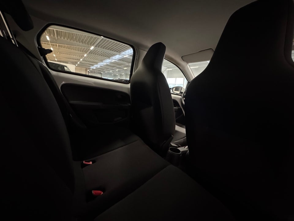 VW e-Up! Move Up! 5d