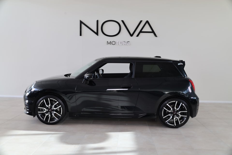MINI Cooper SE JCW Trim XL 3d
