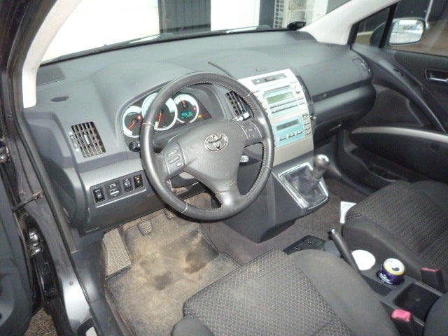 Toyota Sportsvan 2,0 D-4D 5d