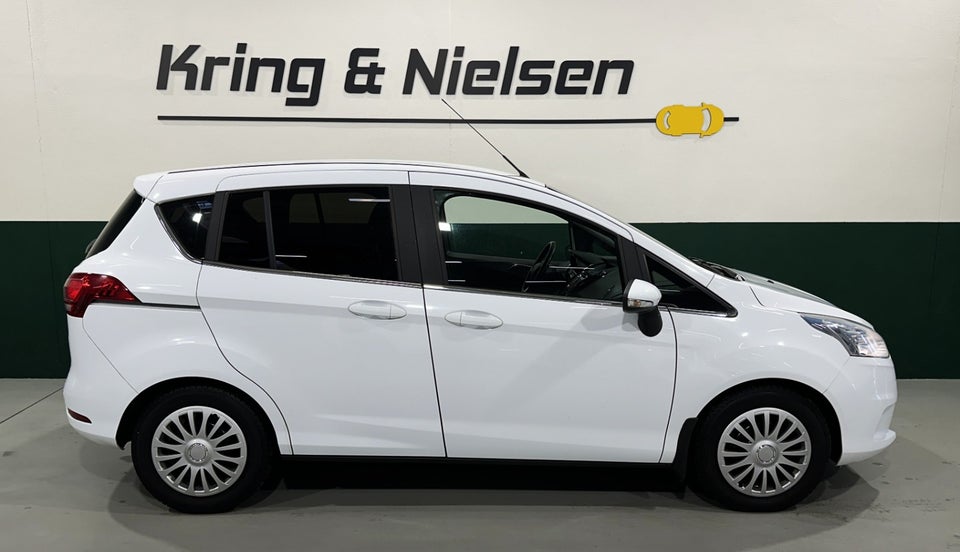 Ford B-MAX 1,0 SCTi 100 Titanium 5d
