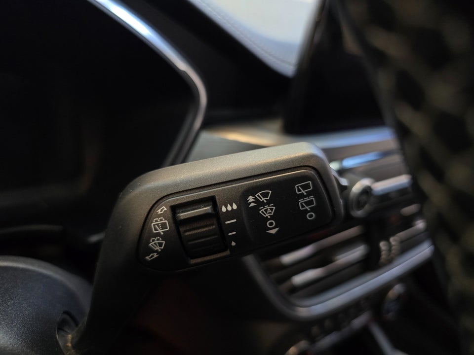 Ford Kuga 2,5 HEV Vignale CVT 5d