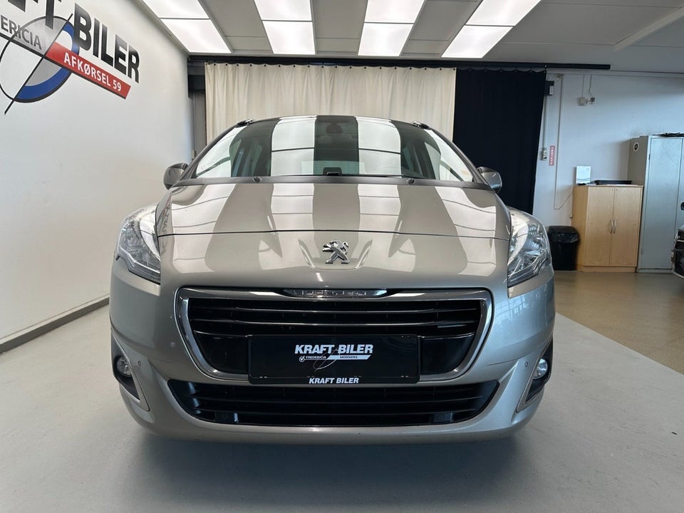 Peugeot 5008 1,6 BlueHDi 120 Allure 7prs 5d