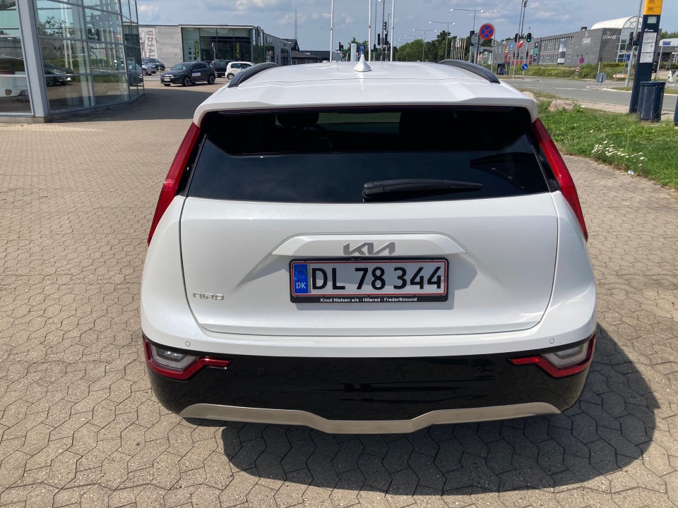 Kia Niro 64 EV Upgrade 5d