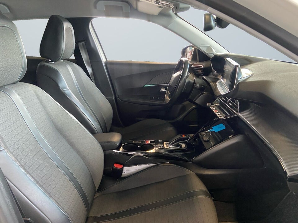 Peugeot e-2008 50 Allure 5d