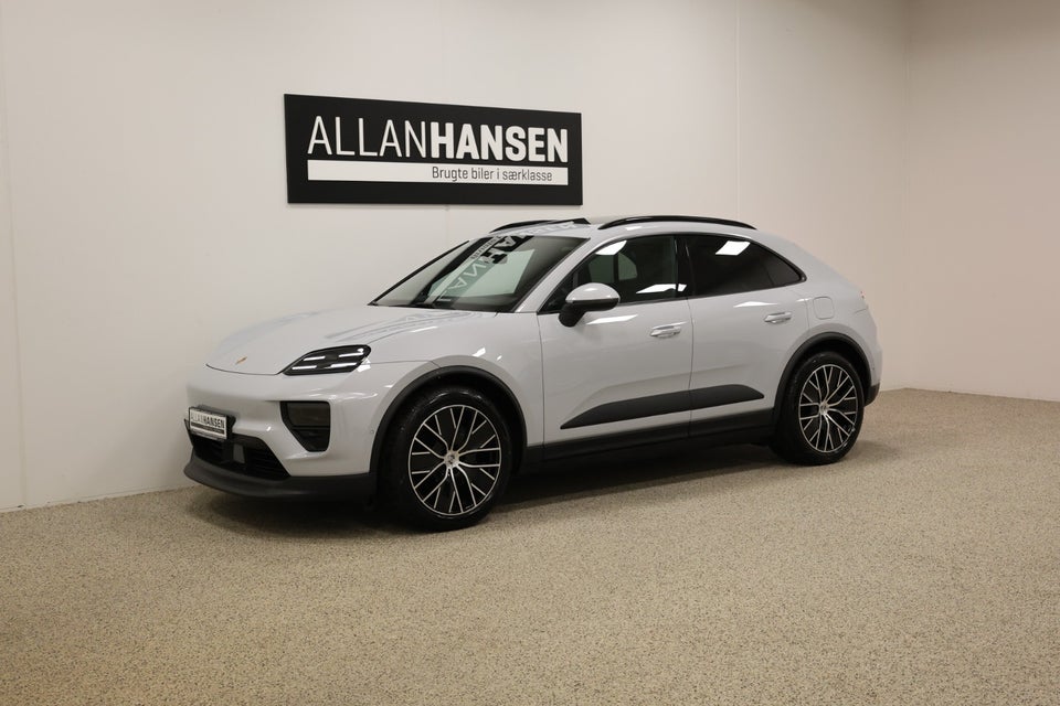 Porsche Macan 4 5d