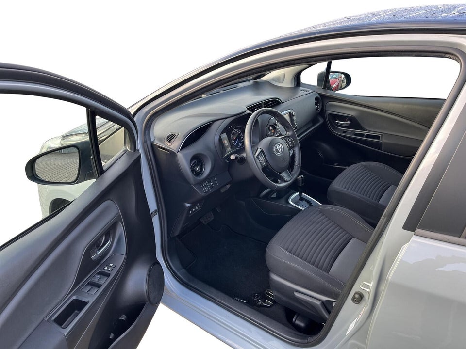 Toyota Yaris 1,5 Hybrid H3 Premium e-CVT 5d