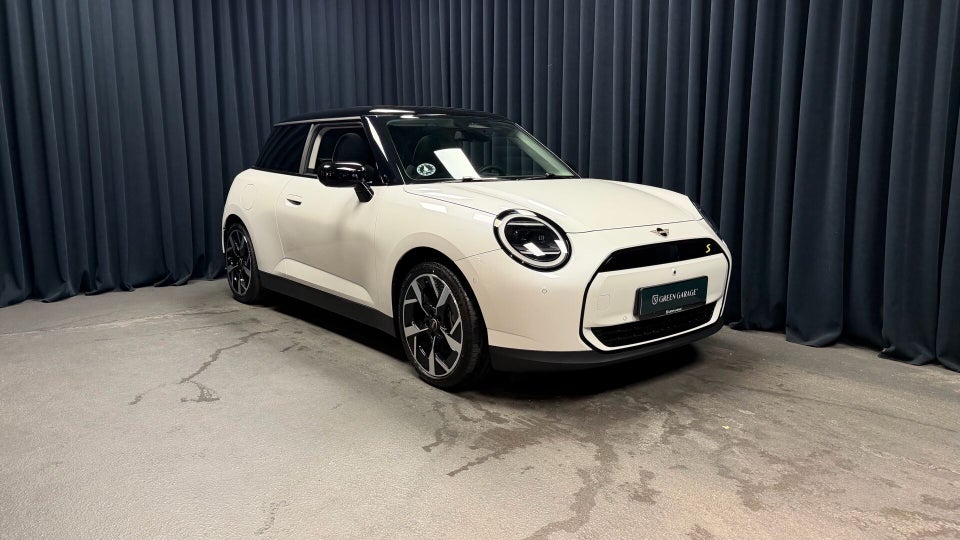 MINI Cooper SE Classic Trim XL 3d