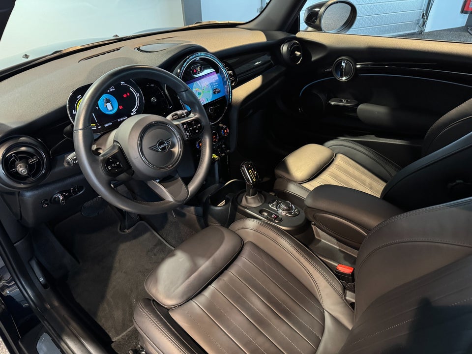 MINI Cooper SE Yours Trim 3d