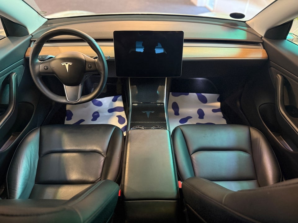 Tesla Model 3 Long Range AWD 4d