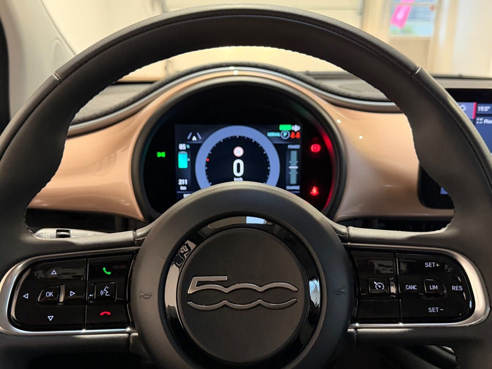 Fiat 500e 42 Icon 3d