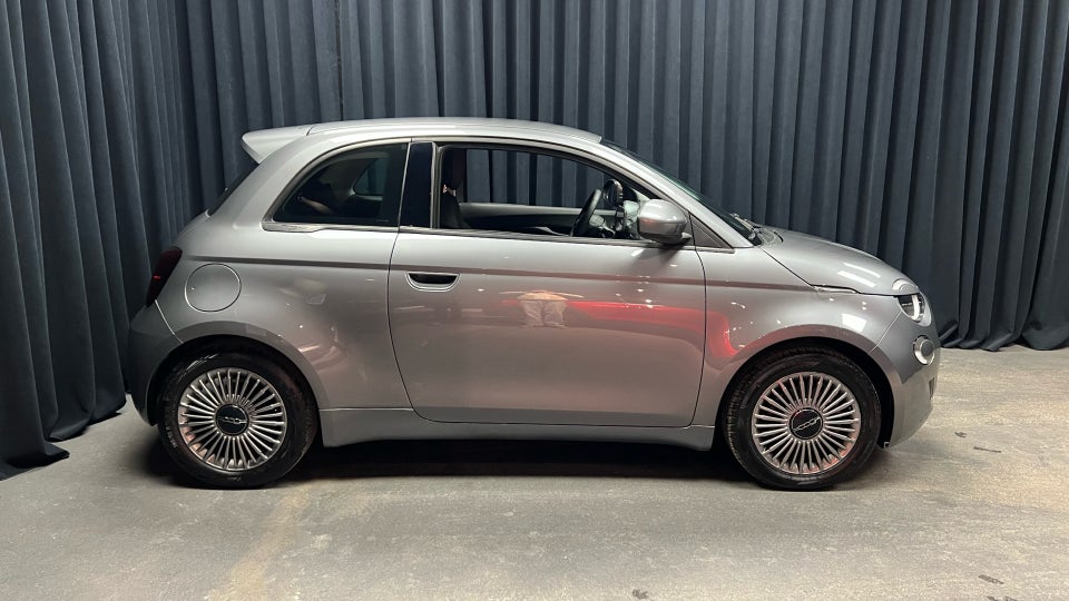 Fiat 500e 42 Icon 3d