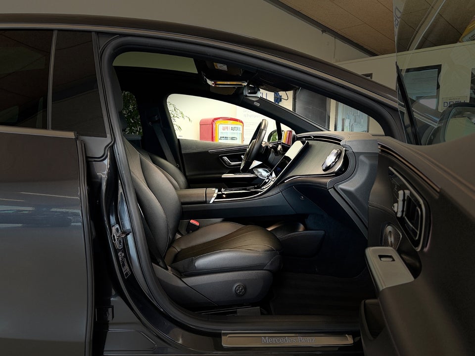 Mercedes EQE350 AMG Line Premium Plus 4d