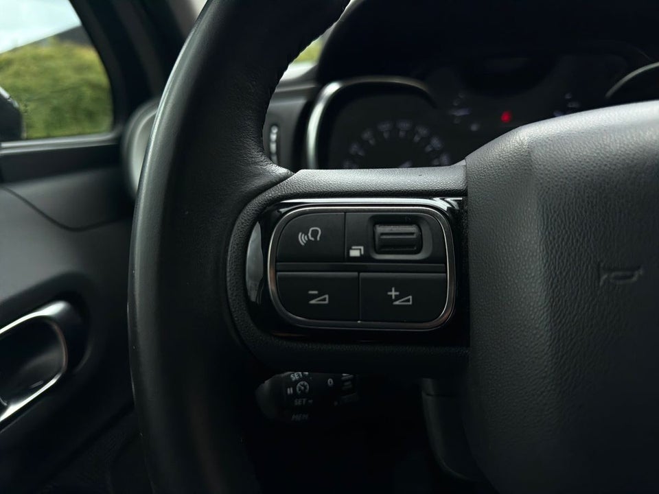 Citroën C3 1,2 PureTech 83 Shine Sport 5d