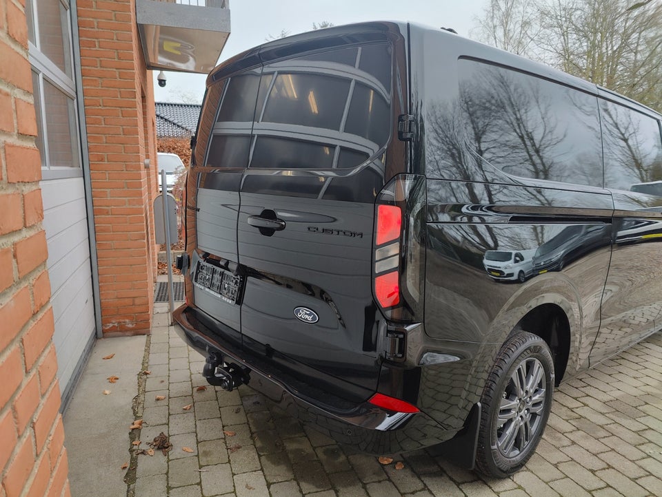 Ford Transit Custom 300L 2,0 EcoBlue Limited aut.