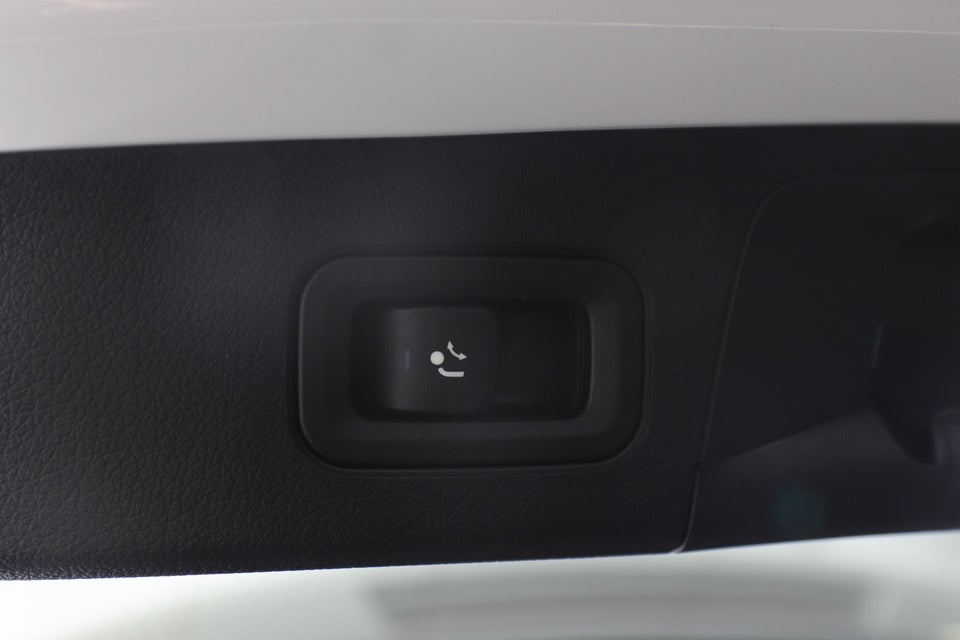 Mercedes EQA300 Progressive 4Matic 5d